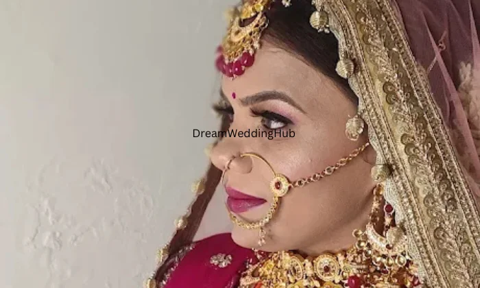 Queen Beauty Parlour ratlam